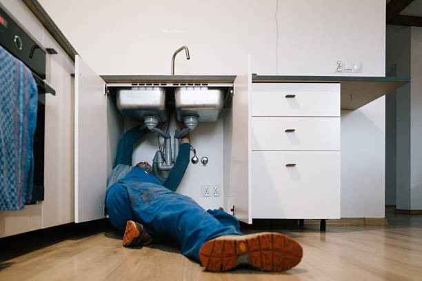Professional Leak Detection technician working in Coppell, TX